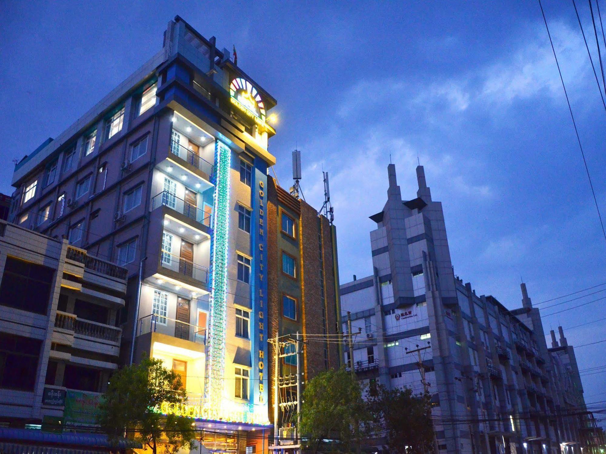 מנדלאי Golden City Light Hotel מראה חיצוני תמונה