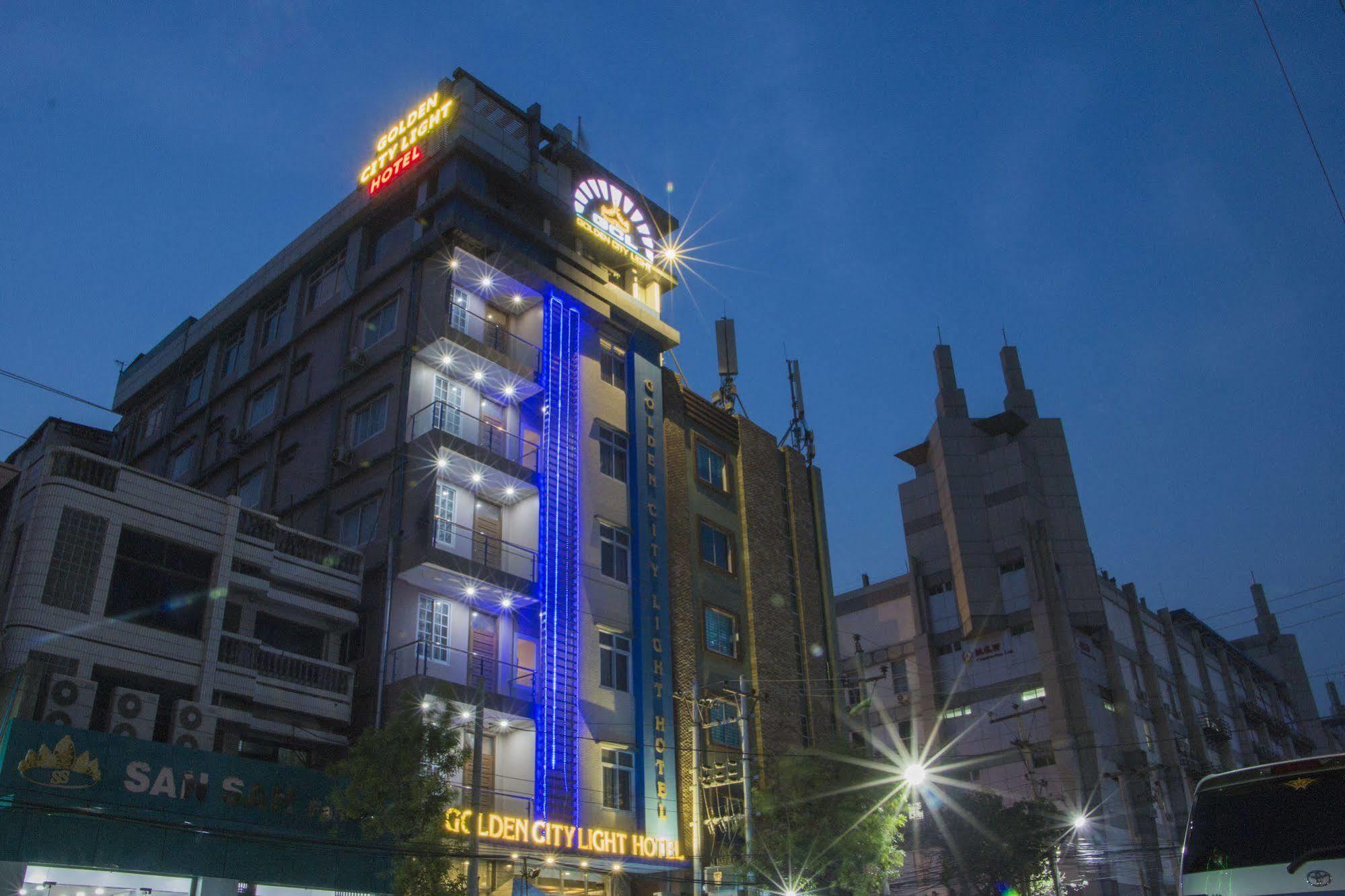 מנדלאי Golden City Light Hotel מראה חיצוני תמונה