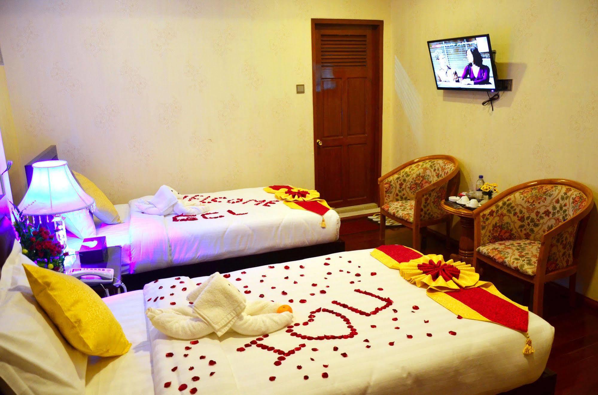 מנדלאי Golden City Light Hotel מראה חיצוני תמונה