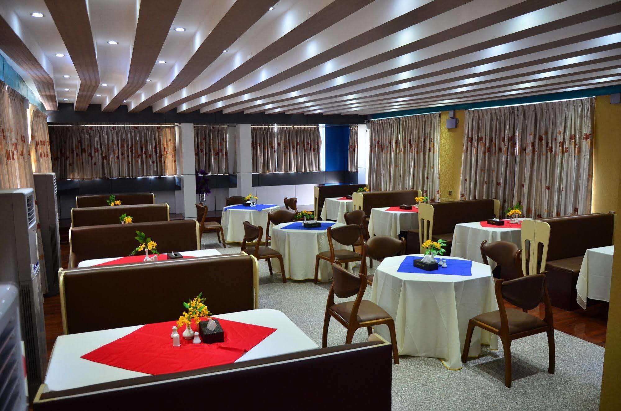 מנדלאי Golden City Light Hotel מראה חיצוני תמונה