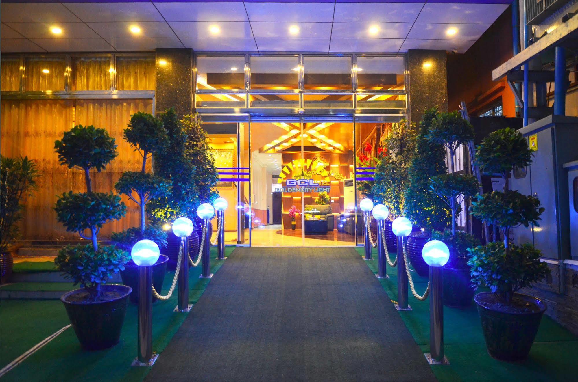 מנדלאי Golden City Light Hotel מראה חיצוני תמונה