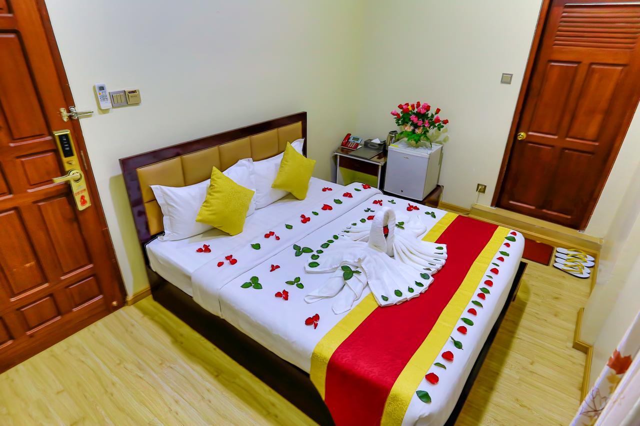מנדלאי Golden City Light Hotel מראה חיצוני תמונה