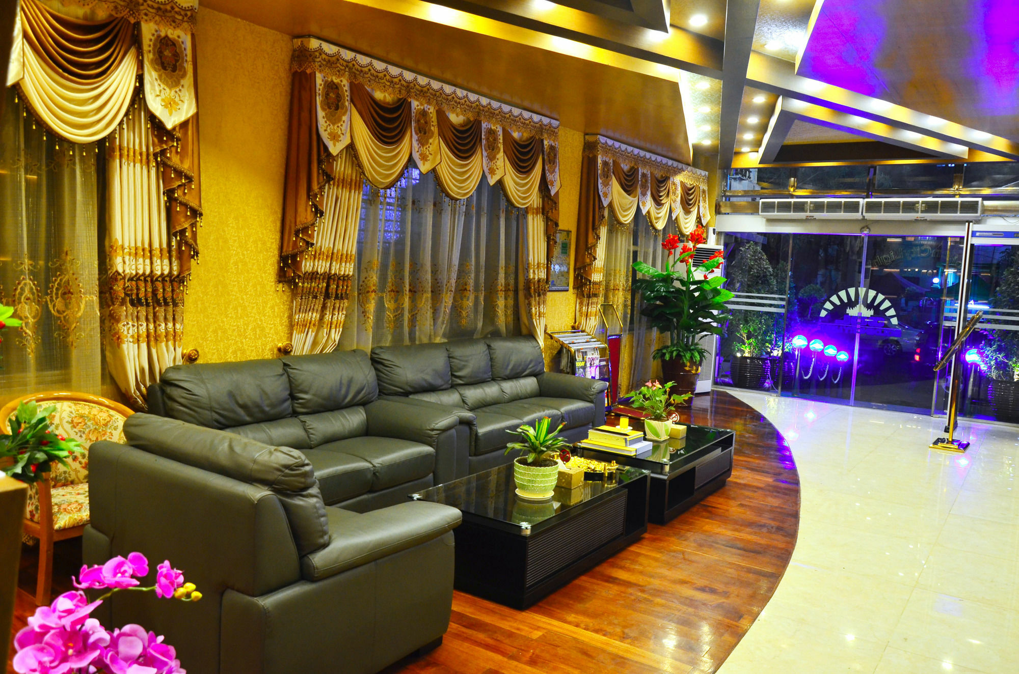 מנדלאי Golden City Light Hotel מראה חיצוני תמונה